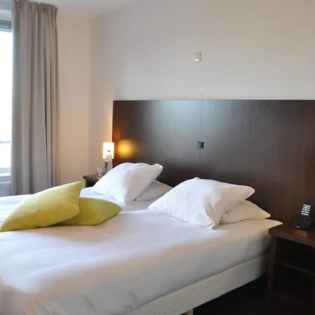 Center For Business & Leisure *